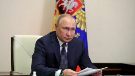Putin está dispuesto a conversar con Ucrania sin precondiciones