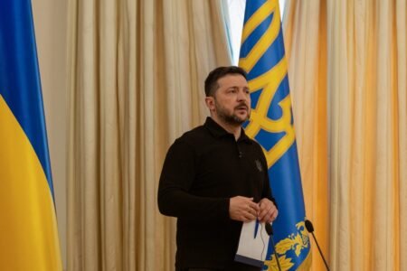 Zelenski dice está listo para negociaciones directas con Rusia después del alto el fuego