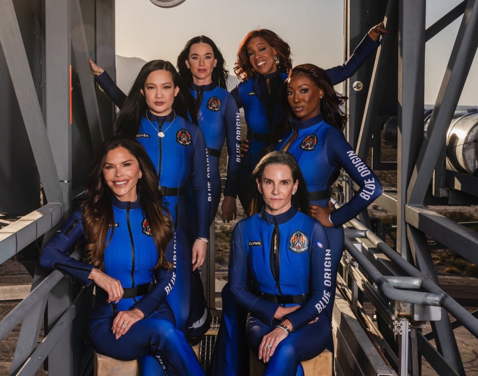 Blue Origin completó con éxito viaje de turismo espacial tripulado por mujeres