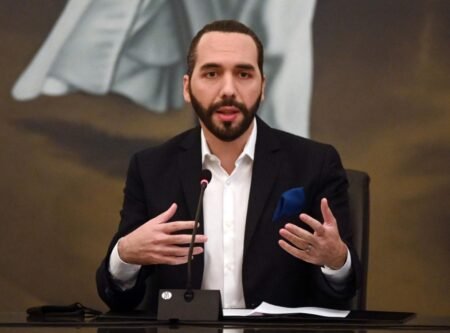 AI: Régimen de excepción en El Salvador sigue erosionando la libertad de expresión