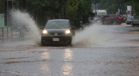 Lluvias torrenciales en Oklahoma dejan inundaciones