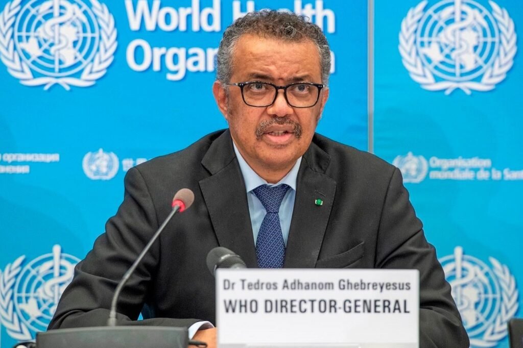 El director general de la OMS anuncia recortes de personal por falta de financiación