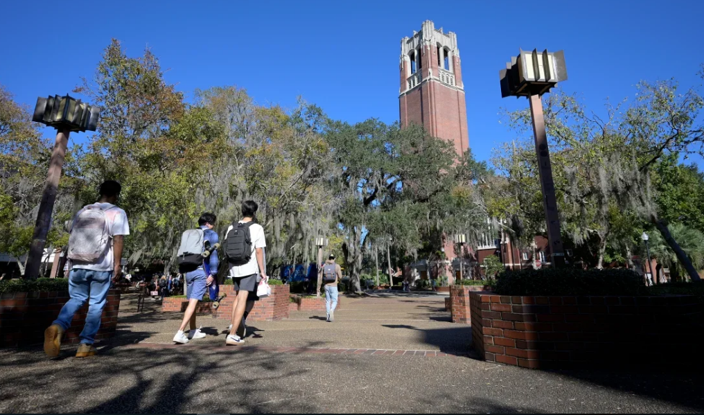Universidades de Florida colaborarán con ICE sobre migración