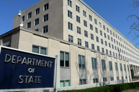Rubio reorganiza el Departamento de Estado y aplica recortes en puestos de supervisión de derechos humanos