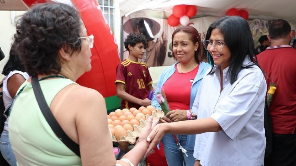 Delcy Rodríguez da “horas” para que comercios rectifiquen precios pese al aumento del dólar oficial