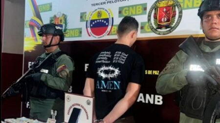 Detienen a un hombre en la frontera colombo-venezolana con 342 mil dólares en billetes falsos