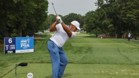 Golfista venezolano va de líder, por primera vez, del Campeonato de la PGA, segundo torneo de Grand Slam del golf masculino