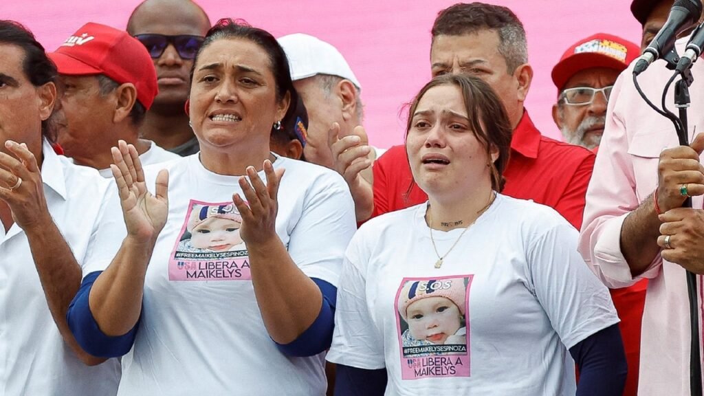 Estados Unidos entregó a Venezuela a la niña Maikelys quien es recibida por Cilia Flores