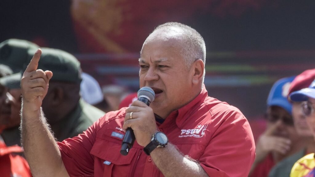 Diosdado Cabello amenaza con capturar a la líder opositora María Corina Machado en medio de ola represiva en Venezuela