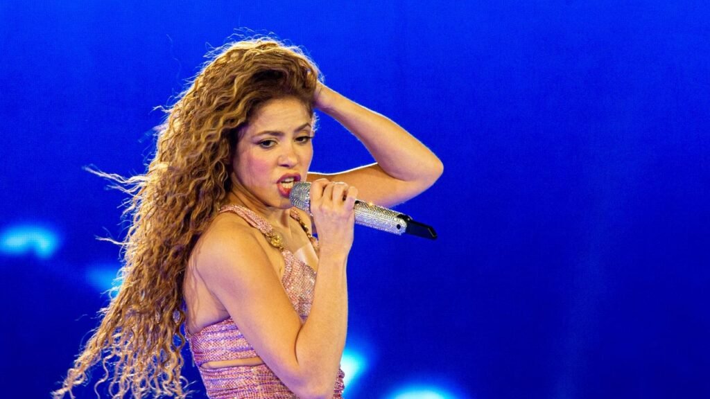 Shakira propone tentativo desafío a histórico exbeisbolista previo a su gira por Estados Unidos