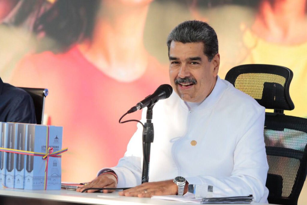 Maduro criticó “silencio cómplice” de Volker Türk en caso de niña venezolana