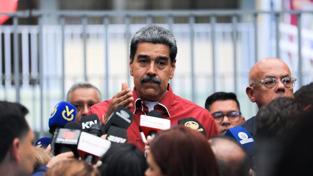 Maduro propone reformar todas las leyes electorales para dar paso al “sistema electoral de los circuitos comunales”