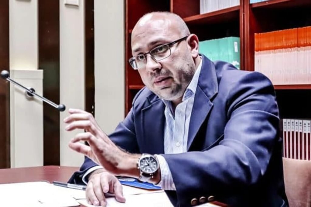 Ninguna amenaza nos apartará de nuestra labor