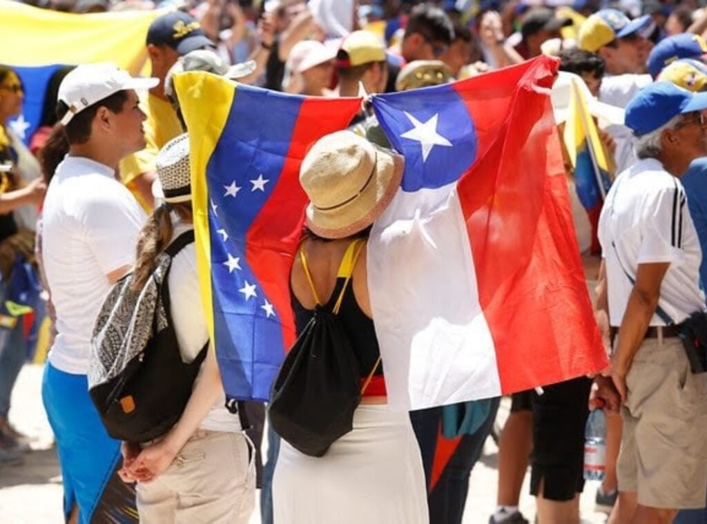 Venezolanos lideran migración en Chile, según el Censo 2024