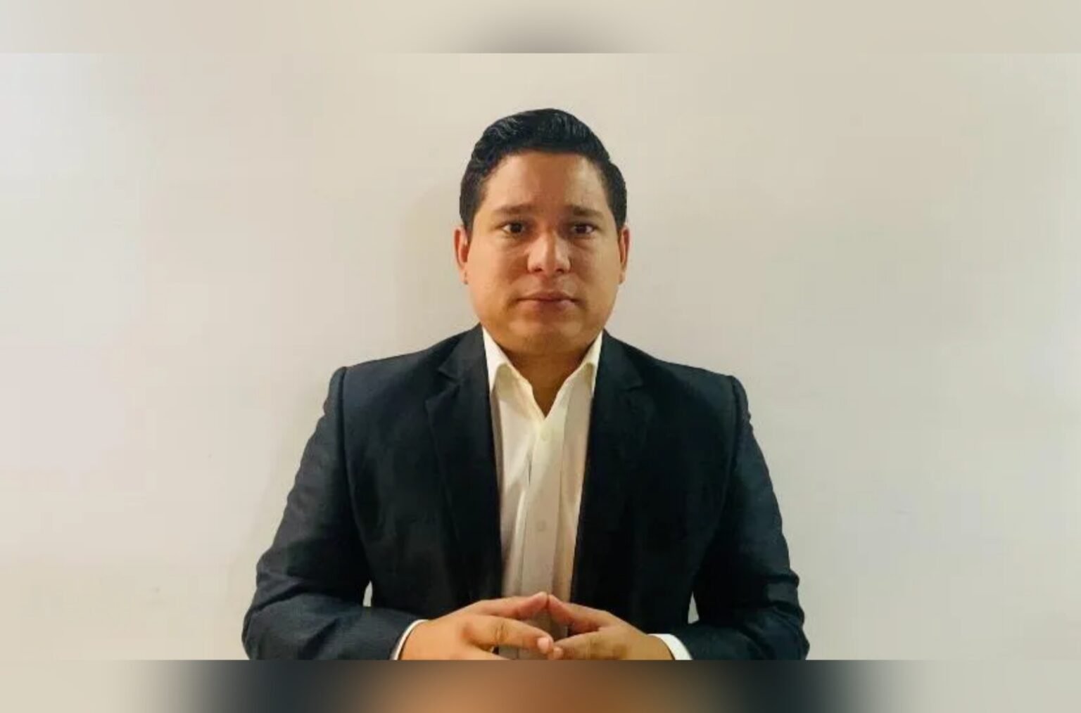 Ángel Fuentes denuncia terrorismo de Estado tras detención de Rodrigo Cabezas exministro de Finanzas