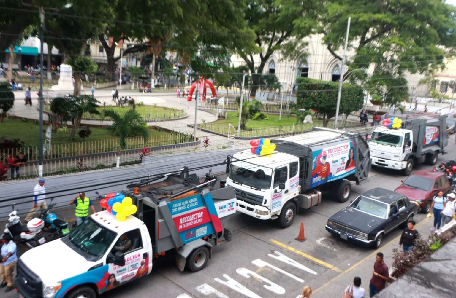 Dotan de camiones repotenciados para recolección de basura en Valera
