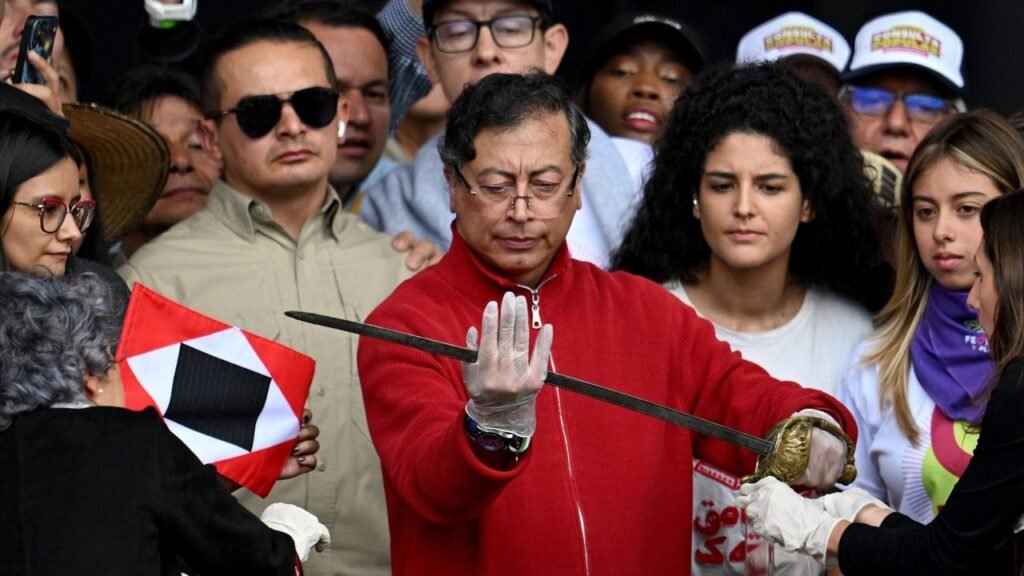 Presidente Petro convocará vía decreto la consulta popular que se hundió en el Senado de Colombia