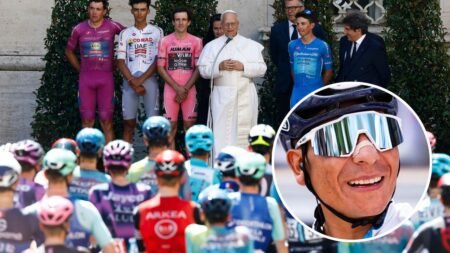 Así se vivió el sorpresivo momento en el que Nairo Quintana rompió el protocolo del Giro de Italia para saludar al papa León XIV