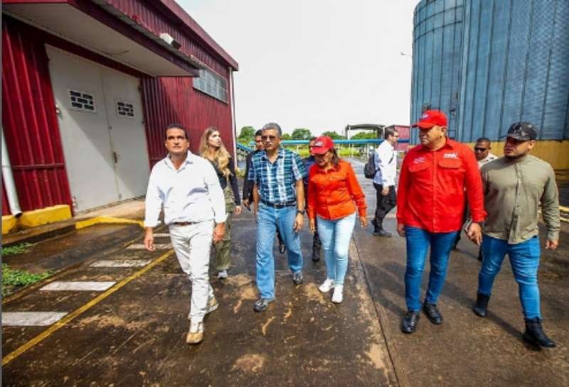 Inspeccionan obras productivas en Delta Amacuro