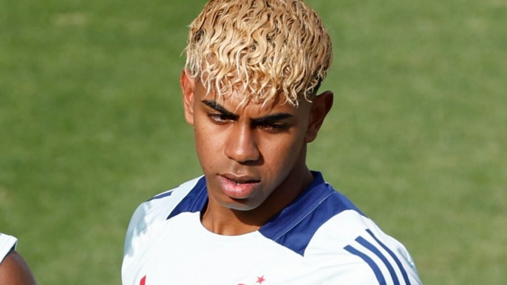 Lamine Yamal tiene claro quién debe ser el Balón de Oro: a su juicio el prestigioso premio no está entre Dembélé o Mbappé