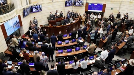 “Constituye uno de los episodios más alarmantes en materia de justicia en los últimos años en Colombia”: expertos analizan polémico proyecto de ley que beneficiaría a bandas criminales