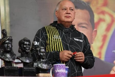 Cabello acusó a MCM de solicitar política de línea dura contra Venezuela