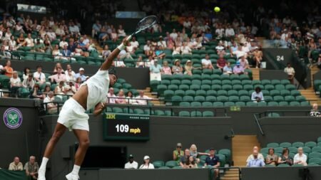 Tenista ejecutó el saque más rápido en la historia de Wimbledon, pero su rival ganó el punto: así se vivió el impactante momento