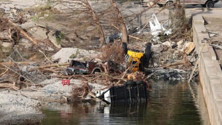 Estados Unidos emite alerta por nuevas tormentas en Texas tras devastadoras inundaciones que ya dejan 129 muertos