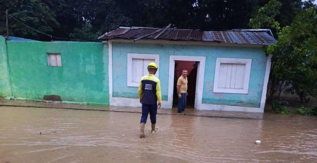 Lluvias dejaron 11 viviendas afectadas en Yaguaraparo estado Sucre