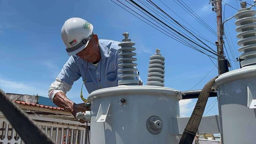 Sustituyeron 60 transformadores en simultáneo en comunidades del Zulia