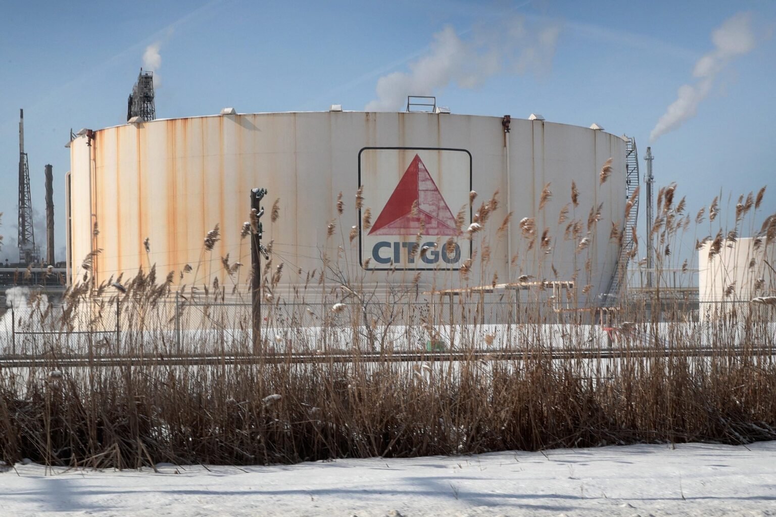 Gold Reserve y Vitol compiten por el control de Citgo en subasta