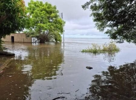 El río Orinoco está a dos centímetros de alcanzar alerta roja en Ciudad Bolívar
